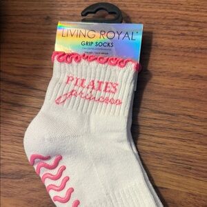 Living Royal Women’s White Pilates Grip Socks with Pink Accents